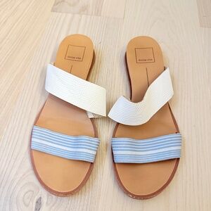 DOLCE VITA PACI SANDAL SIZE 8 BLUE AND WHITE